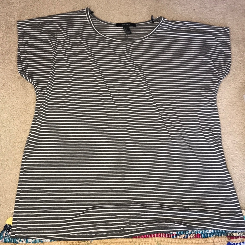 Gray and white striped tee